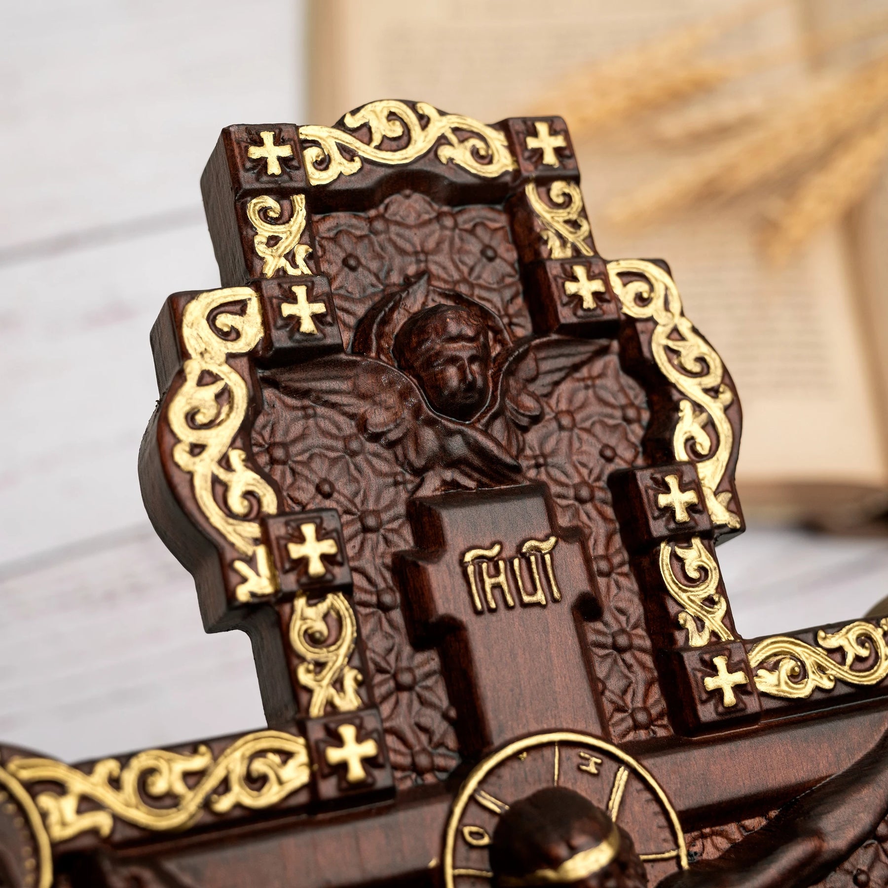 Crucifixo de Madeira Santo Jesus